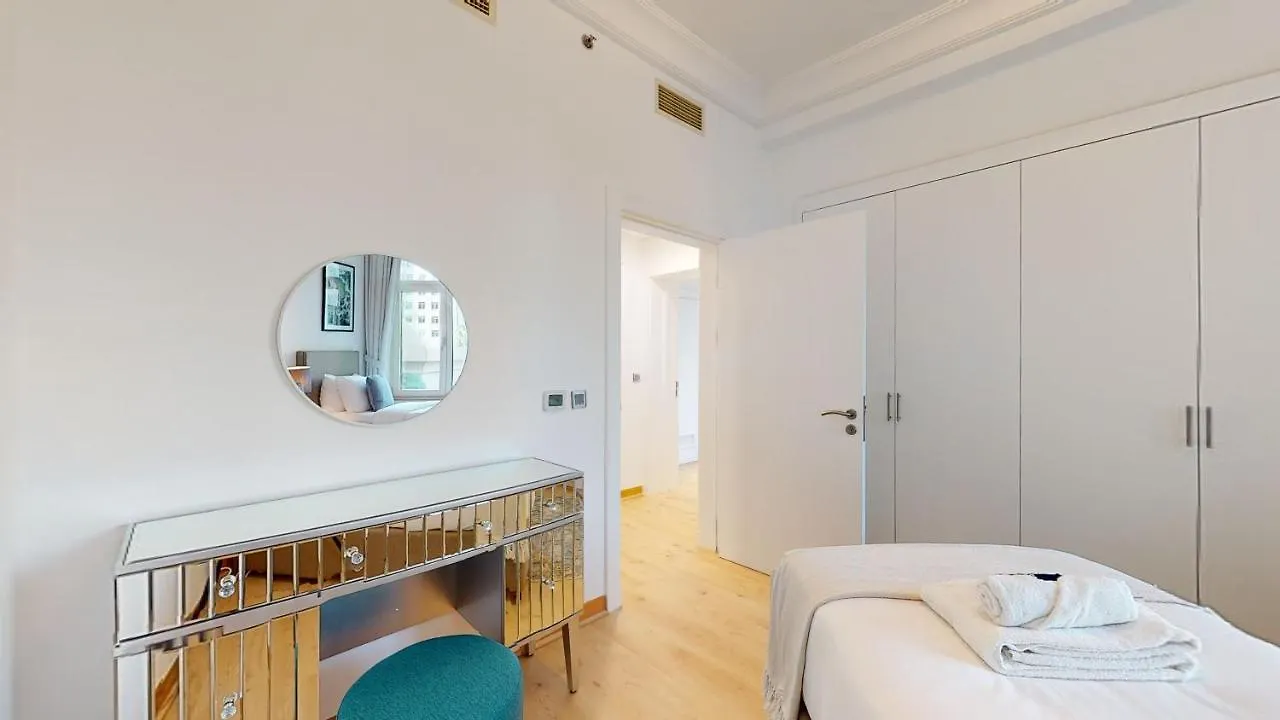 Elegant 2 Bedroom Apartment With Beach Access Dubai