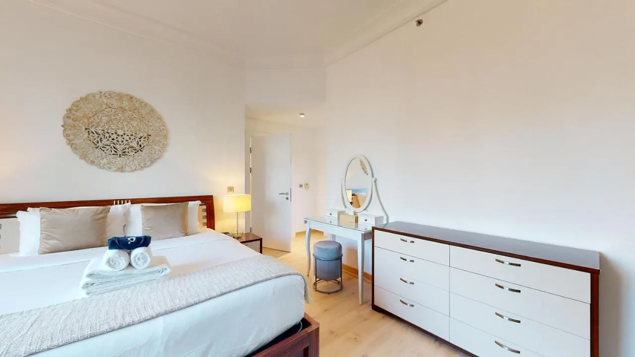 Elegant 2 Bedroom Apartment With Beach Access Dubai