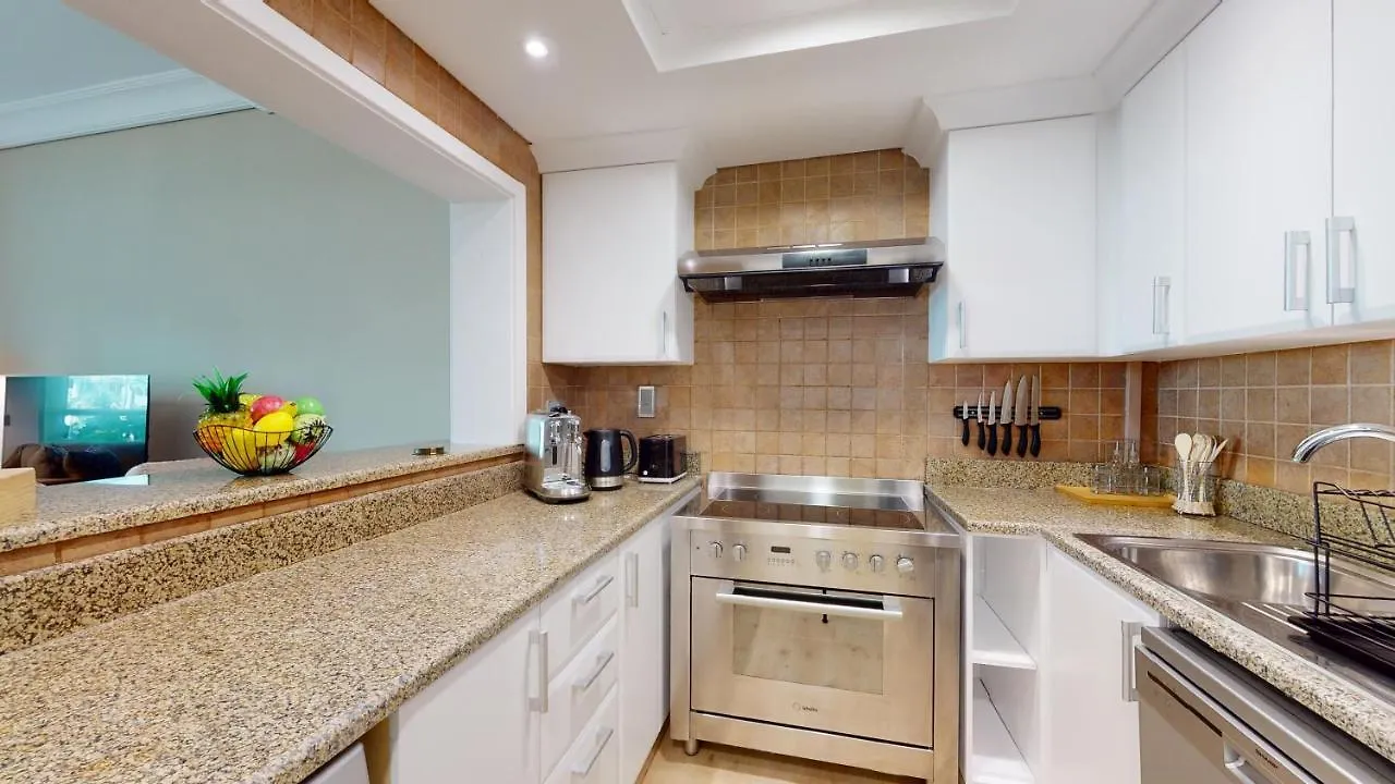 Elegant 2 Bedroom Apartment With Beach Access Dubai