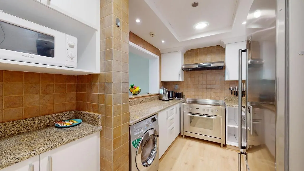 Elegant 2 Bedroom Apartment With Beach Access Dubai United Arab Emirates